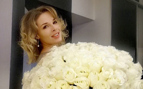 Мини-платья и букеты цветов: свежие фото сыктывкарок из Instagram