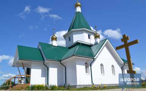 В Сыктывкаре вандал устроил погром в церкви