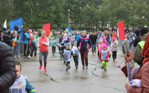 В Сыктывкаре на «Кроссе наций» детей сносил штормовой ветер (фото)