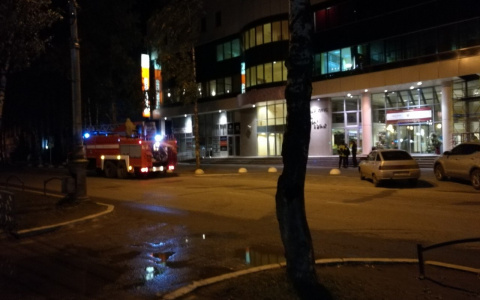 В Сыктывкаре из-за сообщения о бомбе эвакуировали еще три гостиницы