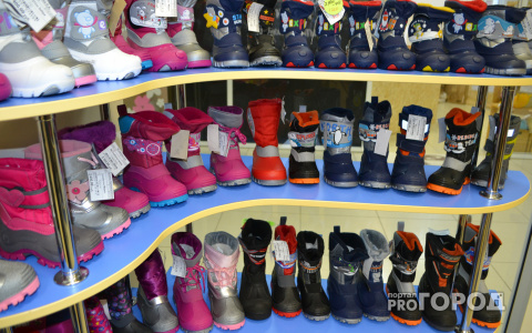 Какую обувь должны носить сыктывкарские дети в дождь и слякоть?