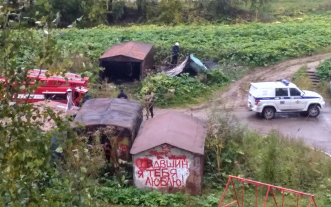 Появились фото с места пожара в Сыктывкаре, где сгорел человек