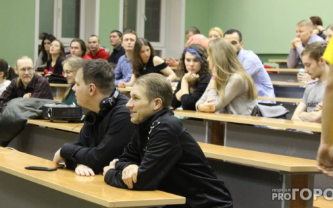 Сыктывкарские студенты в панике: вуз не прошел аттестацию, дипломы им не дадут