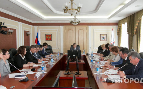 На этой неделе десять регионов России лишатся губернаторов