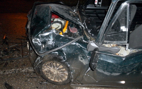 В Коми на ночной дороге лоб в лоб столкнулись два «ВАЗа» (фото)