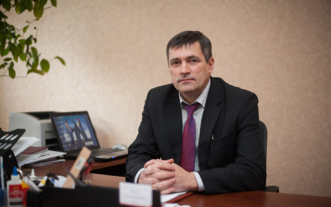 В Коми уволили директора интерната, который отправил сирот рубить борщевик