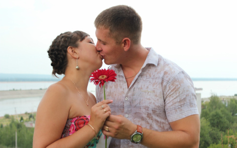 Гороскоп на 9 октября: у Раков отличное время для работы, а у Скорпионов - для дел любовных