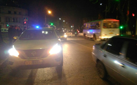 В центре Сыктывкара автоледи сбила ребенка, он остался без зубов (фото)