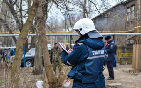 В Коми по вызову о бомбе в жилом доме подняли экстренные службы