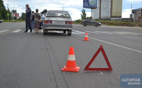 В Сыктывкаре человека сбили на пешеходном переходе возле крупного ТЦ