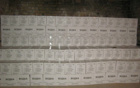 В Коми полиция изъяла из оборота 30 тысяч бутылок водки (фото)