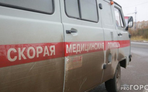 В Коми строитель упал с крыши и разбился насмерть