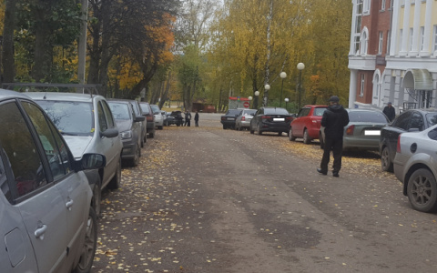 Мэрия Сыктывкара просит перестать ездить по улице Коммунистической