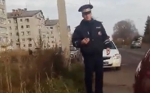 Житель Коми снял на видео конфликт с сотрудником ДПС