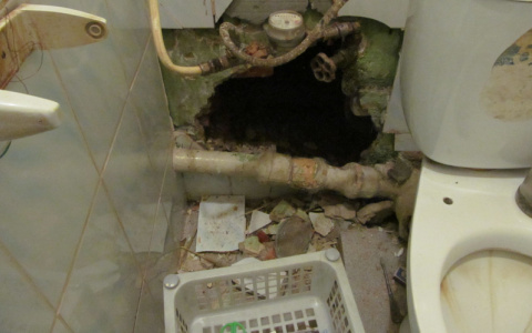 Ограбление по-Коми: преступники проникли на почту через туалет (фото)