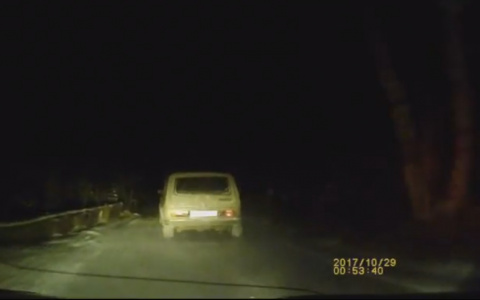 Появилось видео жесткой погони в Коми, когда полицейские открыли огонь по авто