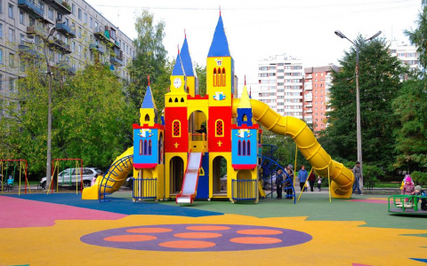 Компания «Элина» в Сыктывкаре: детские площадки от проекта до установки