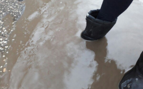 Сыктывкарцы в ярости от дорог в центре города, где они пробивают колёса (фото)