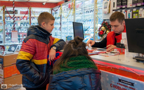 Где в Сыктывкаре купить телефон за 450 рублей?