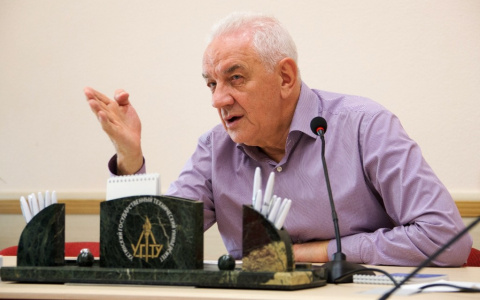 Ректор УГТУ заявил о необходимости переноса столицы Коми в Ухту