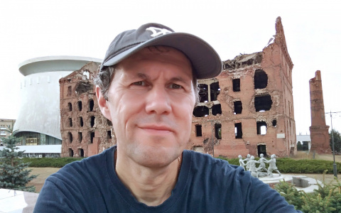 Экскурсия по Сыктывкару закончилась для журналиста из Германии травмпунктом