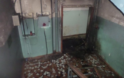 В Коми на пожаре эвакуировали 80 человек