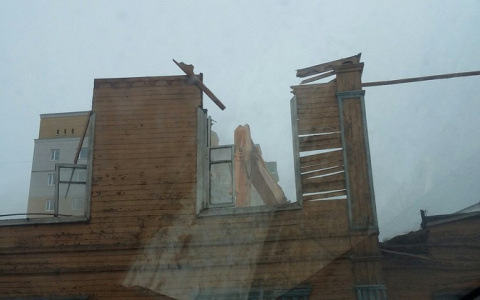 В центре Сыктывкара сносят еще один жилой дом (фото)