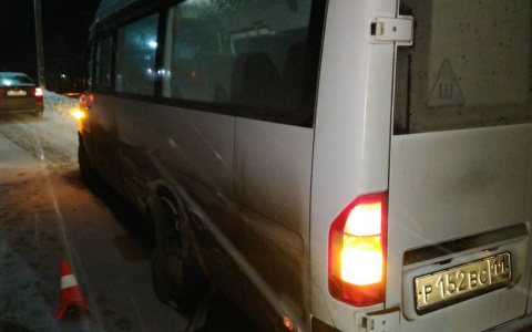В Сыктывкаре в «Долине смерти» у KIA на ходу лопнуло колесо, авто выкинуло навстречу автобусу