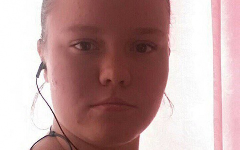 В Коми полиция ищет 17-летнюю девушку без двух передних зубов