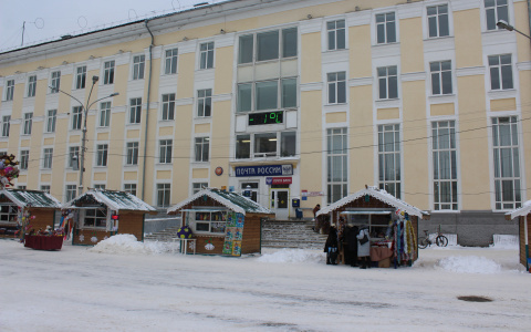 Стал известен герой, благодаря которому главные часы Сыктывкара снова работают