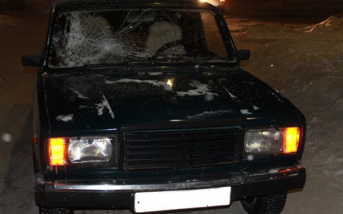 В Коми пешеход разбил собой лобовое стекло «семерки» (фото)