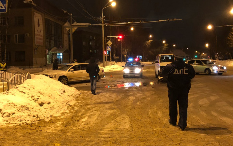 В Сыктывкаре «Шкода» с 5-летним мальчиком врезалась в минивэн