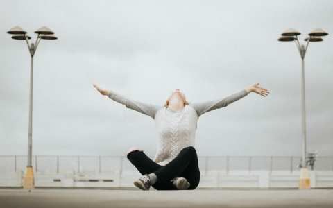 Гороскоп на 8 января: Дев ожидает чудесный день, а Водолеи столкнутся с бурей эмоций
