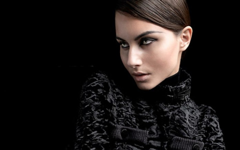 Где в Сыктывкаре можно получить шубу из меха каракуля в подарок?