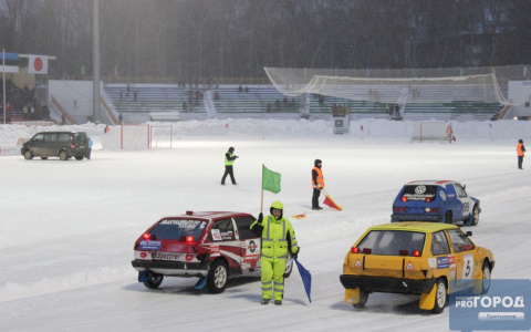 Рев двигателей и скрежет металла: в Сыктывкаре дождались нового сезона гонок «СуперШип»