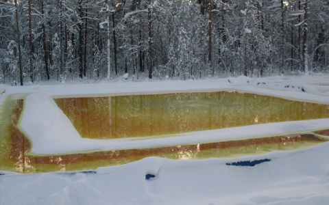 Жители Коми в панике: «В реку вылилось 80 тонн горючего» (фото)