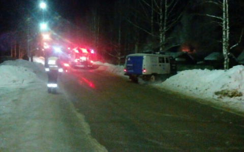 Появились фото с пожара под Сыктывкаром, где погибла пятилетняя девочка