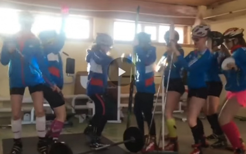 Иван Ургант, биатлонистки и кони: кто снял лучшие пародии на клип ульяновских курсантов из Сыктывкара