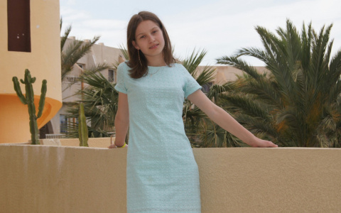 Девочка из Сыктывкара придумала необычную школьную форму и получила на нее патент