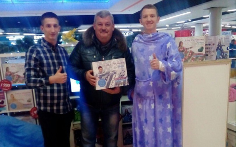 В Сети появилась история о том, как Главе Коми плед продали