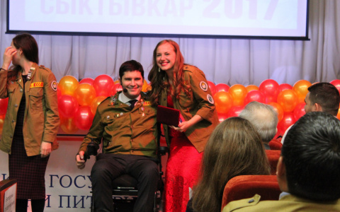 Известного общественника из Томска унизили в сыктывкарском аэропорту (фото)