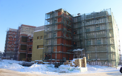 Названа точная дата, когда в Сыктывкаре сдадут школу-долгострой