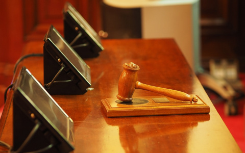 В Сыктывкаре с молотка продадут десятки квартир и машин должников