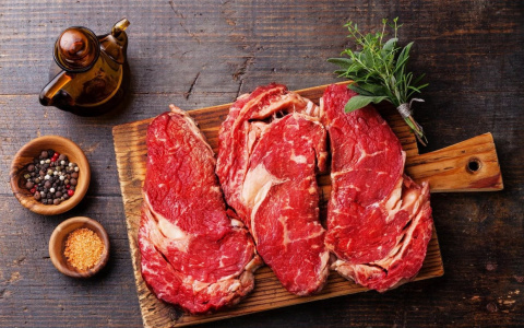 Закажите парную свинину с доставкой  на дом в  Сыктывкаре