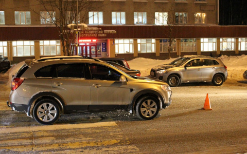 В центре Сыктывкара автоледи на «Шевроле» сбила пешехода
