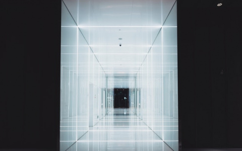 Ученые из Сыктывкара разработали стекло, сравнимое по прочности с алмазом