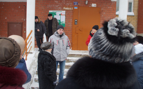 В Сыктывкаре жильцов печально известного дома со сломанным лифтом ждет новая беда