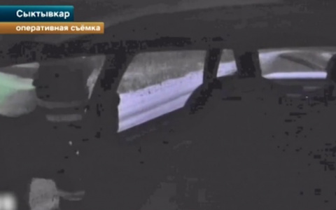 Появилось видео, как житель Коми душил сотрудницу ГИБДД ремнем безопасности