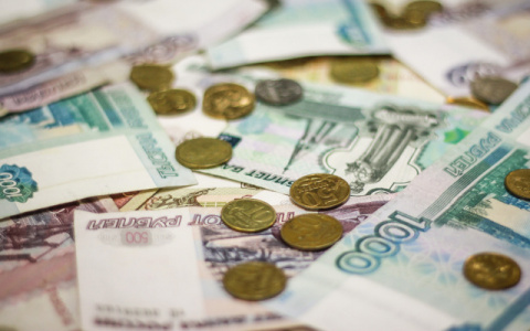 В декабре 2017 года жители Коми получали среднюю зарплату в 56,4 тысячи рублей