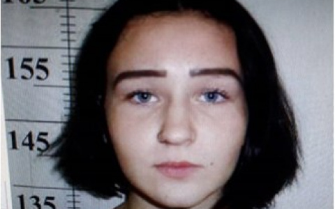 В Коми полиция разыскивает высокую 15-летнюю девушку
